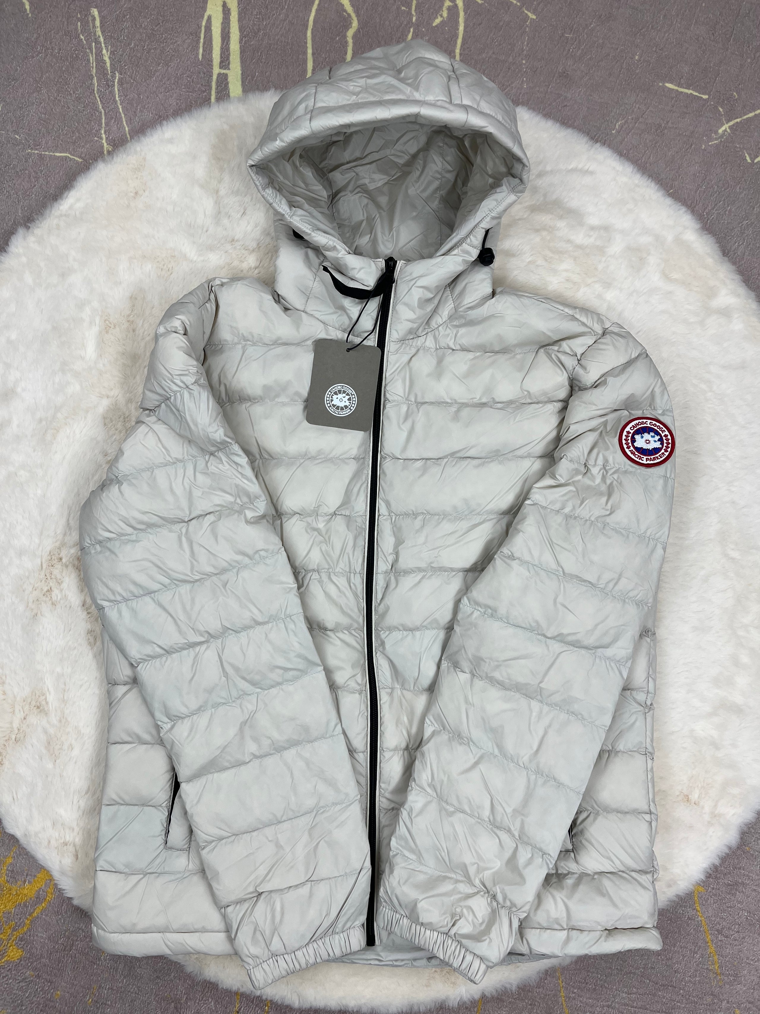 "GOOSE" Silver Puffer
