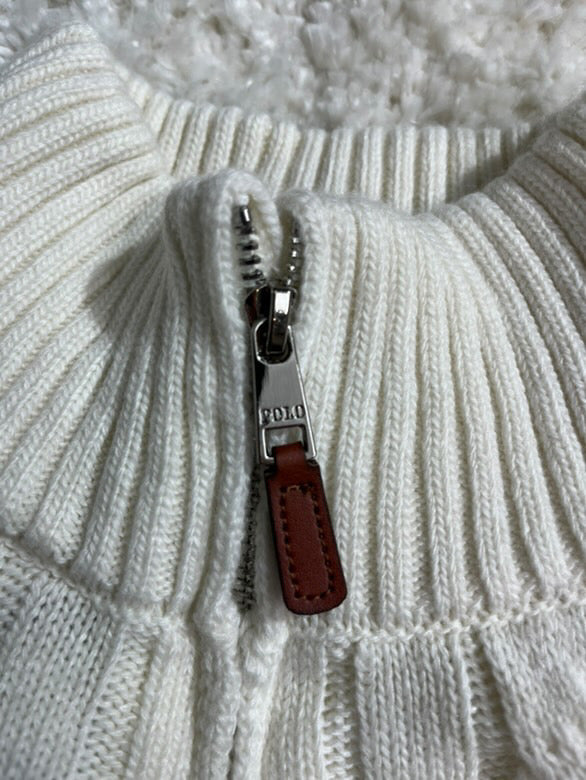 “PLR” Zipper White