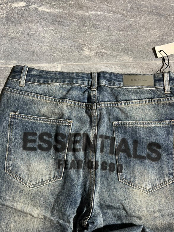 Essentials Jeans