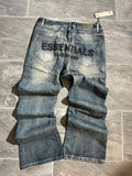 Essentials Jeans