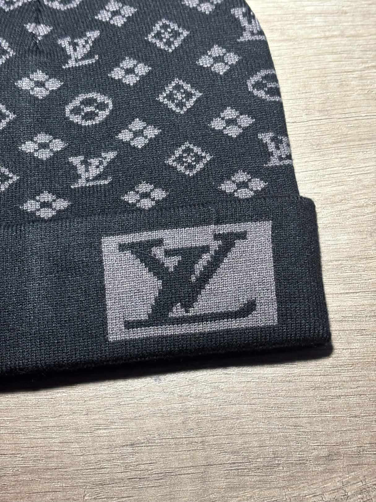 "LW" Beanie Black V2