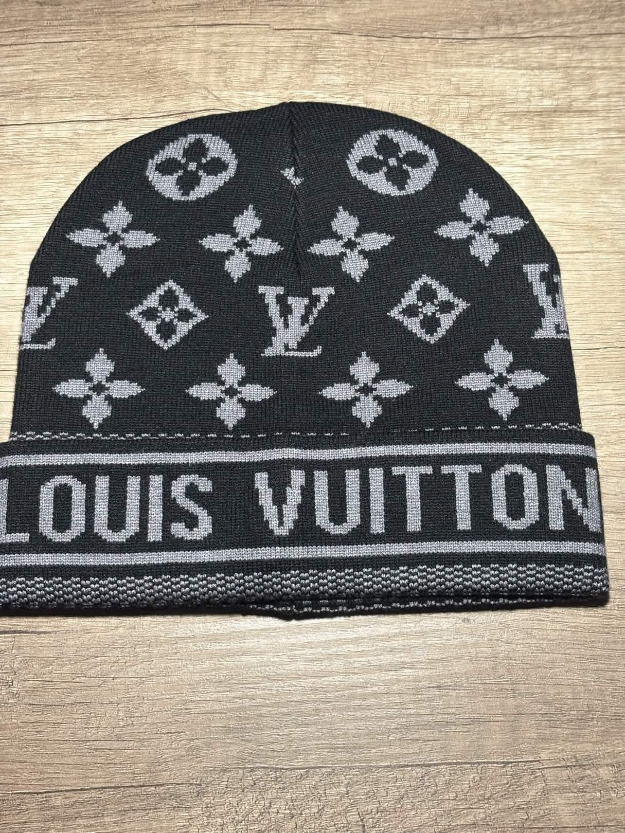 "LW" Beanie Black V3