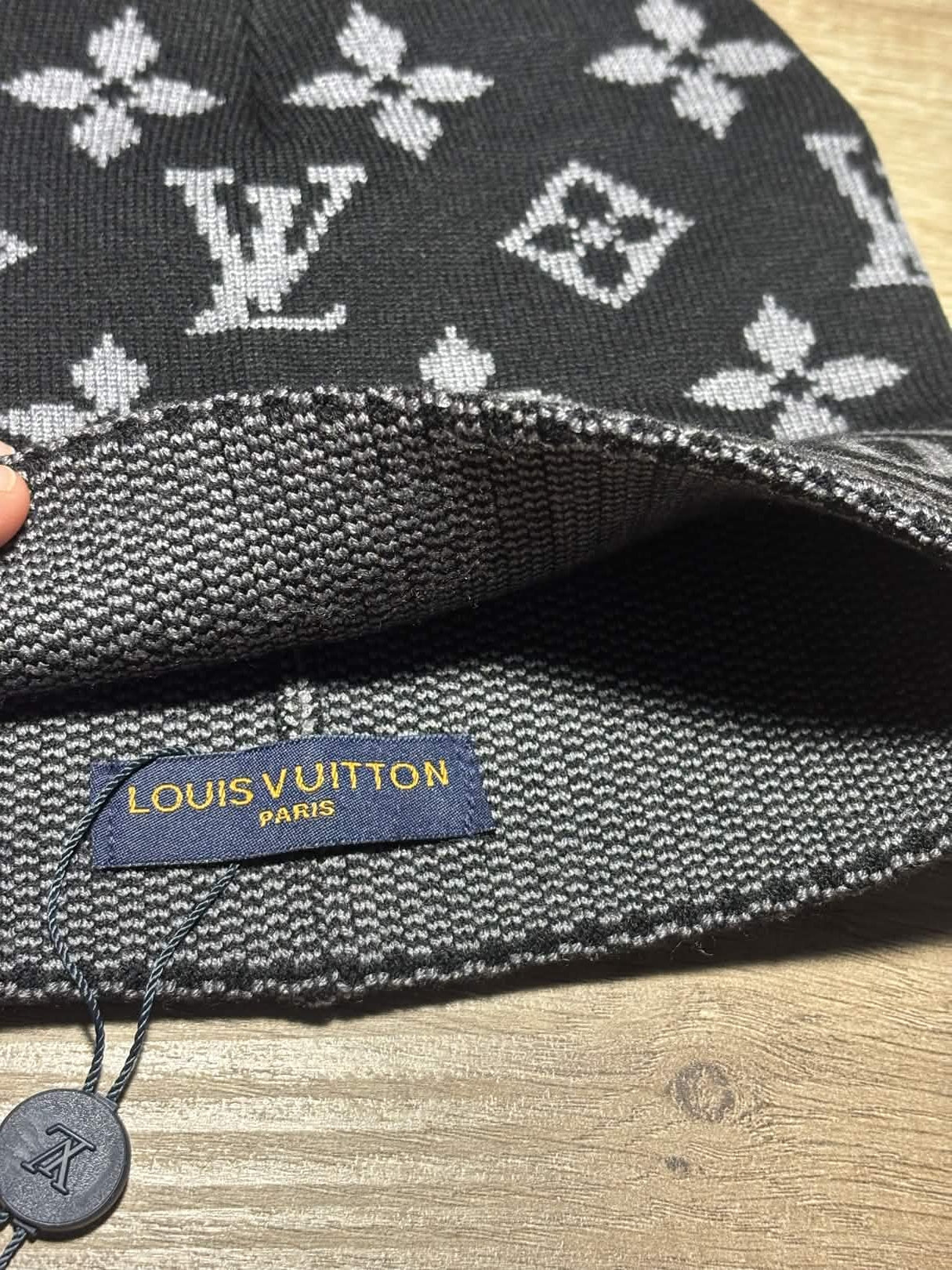 "LW" Beanie Black V3